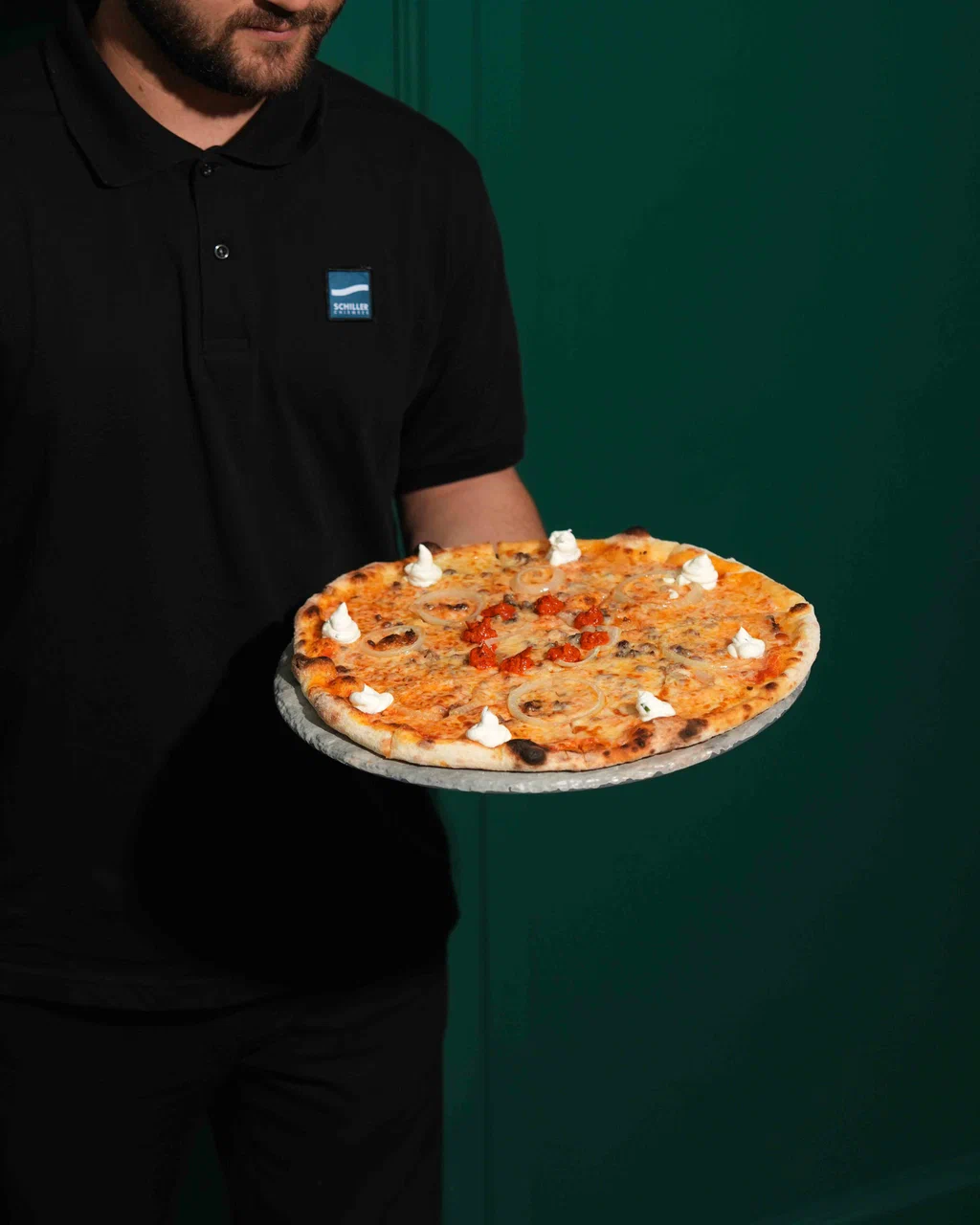 Schiller ekibinden taş fırın pizza servisi